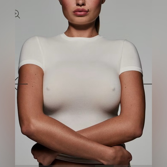 SKIMS ULTIMATE NIPPLE PUSH-UP BRA-CLAY-30C-BNWT - Picture 5 of 11